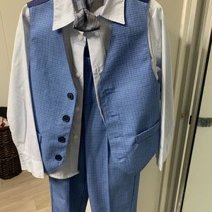 Boys dress suited Calvin Klein 4t pant elasticity long 22 1/2 shirt arm long 15